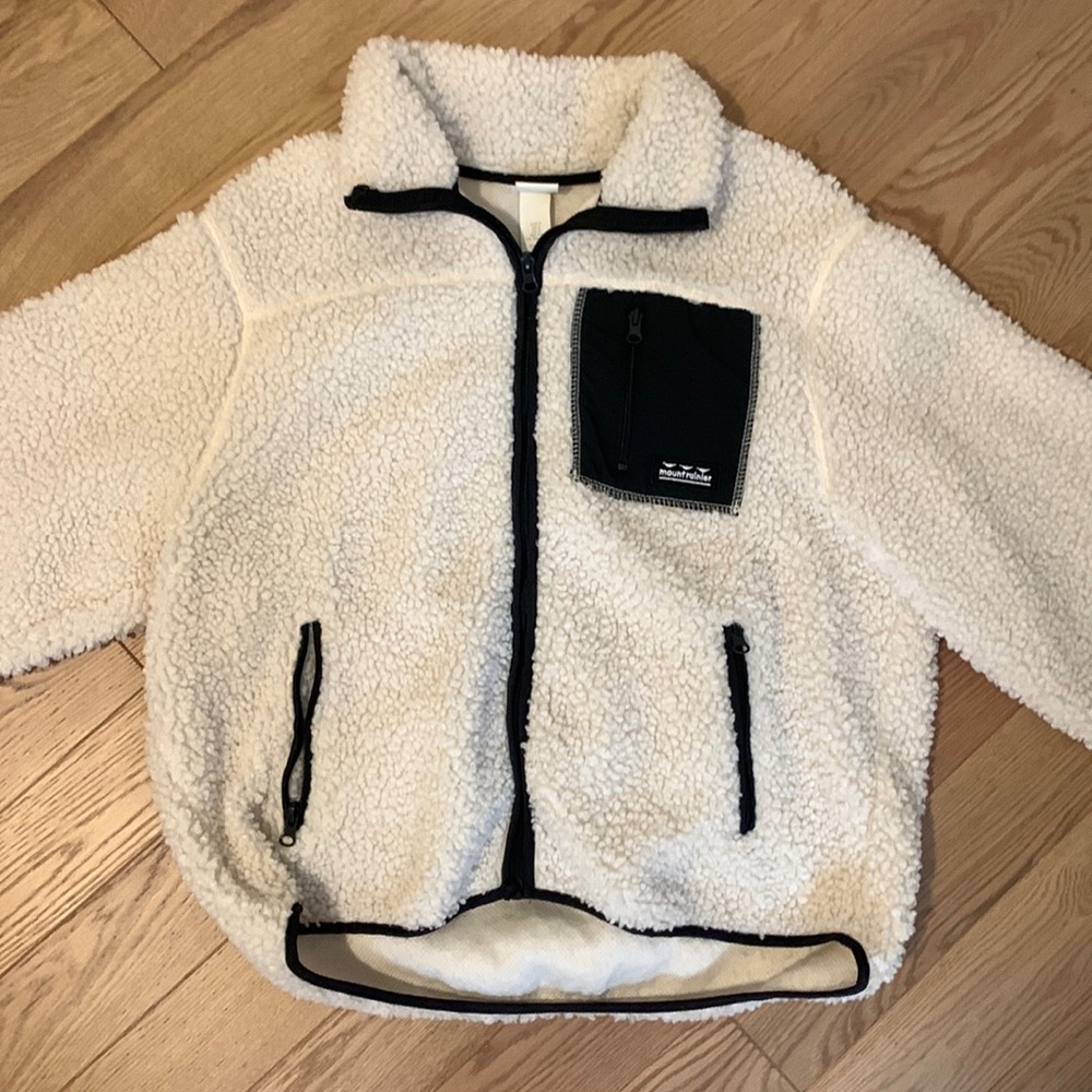 H&M mountrainer fuzzy jacket
